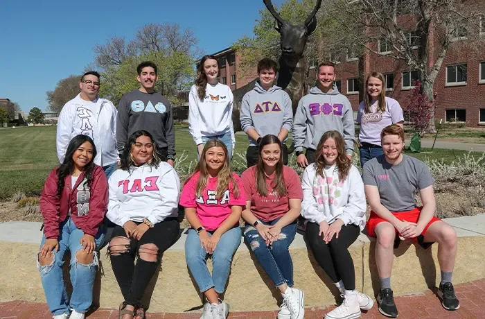 联谊会 and Sorority members posing for a photo